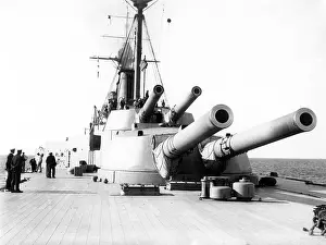Dreadnought: HMS Queen Elizabeth, British battleship