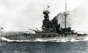 Dreadnought: HMS Queen Elizabeth, British battleship