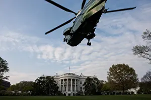 No One: HMX-1 Nighthawks helicopter squadron practice