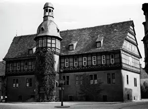 Timbered: Hoexter, 1935