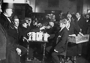 Hofbraeuhaus: The Hofbraeuhaus in Munich, around 1930