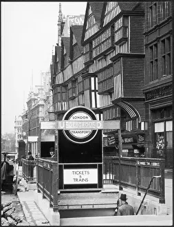 Staples: HOLBORN UNDERGROUND