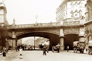Pickfords: Holborn Viaduct, London