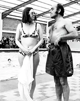 Robbins: HOLIDAY ON THE BUSES