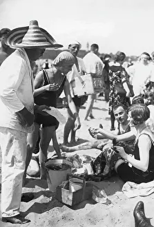 Beaches: Holiday at the seaside, 1927