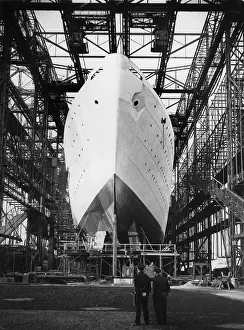 Briefly: Holiday ship briefly before the launching