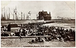 Lowestoft: Holidaymakers on the beach, Lowestoft, Suffolk