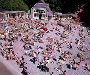 Chalets: Holidaymakers at Beacon Cove, Torquay, Devon