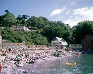 Chalets: Holidaymakers at Beacon Cove, Torquay, Devon