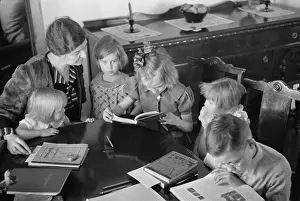 Homesteads: Home schooling of five children at the New ?