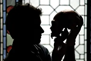 Anthropologist: Homo neanderthalensis, neandertal man