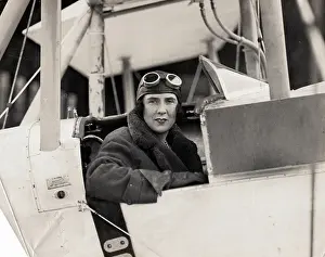 Bushehr: Hon. Mrs Victor Bruce - record flight in Bushehr, Iran