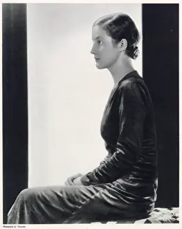 Yevonde Portrait Archive (iln): The Hon. Sara Vanneck by Yevonde