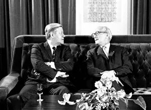 Sitzen: Honecker meets Schmidt