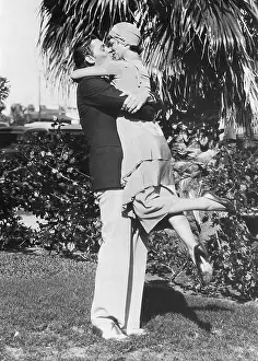 Weissmueller: Honeymoon kiss