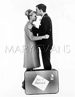 Honeymooning: HONEYMOONING COUPLE