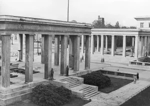 Sarcophagi: Honor Temples on the Koenigsplatz, 1942
