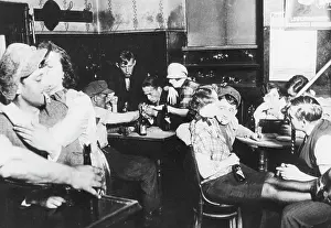 Decline: Hoodlums pub in Berlin, 1929