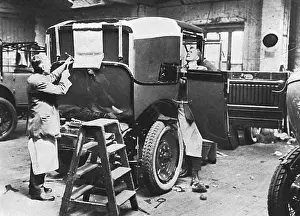 Hooper coachbuilding, fitting a head-leather