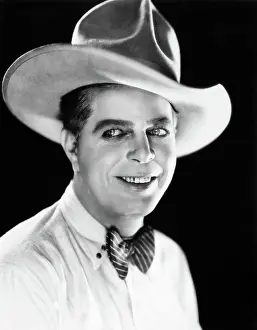 Hoot: Hoot Gibson - cowboy - actor