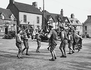 Norsemen: HORN DANCE