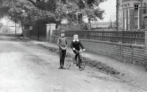 Hornchurch: Hornchurch, Tricycle 1909