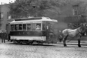 Rotherhithe: Horse-Drawn Tram (1913)