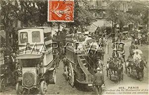 Italiens: HORSE AND MOTOR BUS