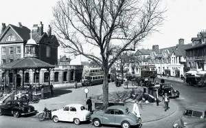 Carfax: Horsham, the Carfax c1960