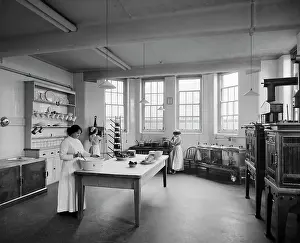Dollis: Hospital kitchen