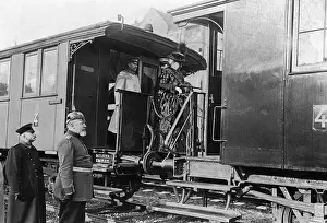 Compartment: Hospital train, 1915