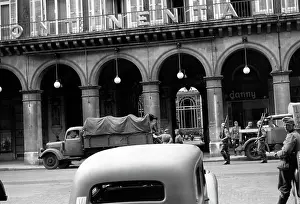Gross: The Hotel Continental in Paris, 1940