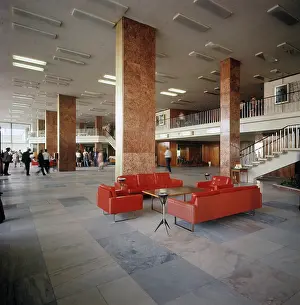 Lobby: Hotel Rossiya, 1971