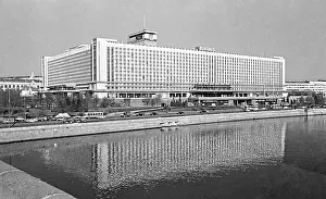 Hotel Rossiya, 1977