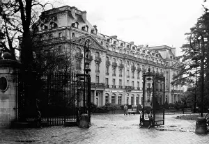 Negotiations: Hotel Trianon in Paris, 1919