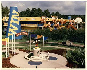 Leagues: Hotels - Resorts - Roller Coaster - Theme Parks