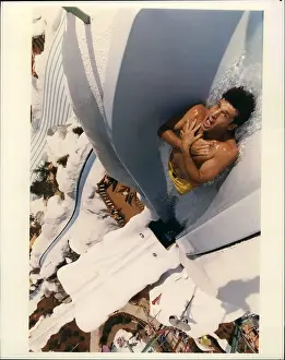 Plunge: Hotels - Resorts - Roller Coaster - Theme Parks
