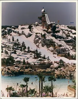 Finale: Hotels - Resorts - Roller Coaster - Theme Parks