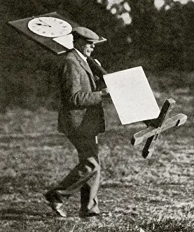 Starter: The hour and the man - James Braid carries starting clock