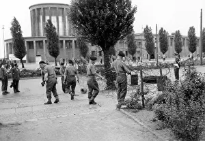 Barbwire: House of Broadcasting in Berlin sealed off by British troops