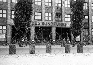 Barbwire: House of Broadcasting in Berlin sealed off by British troops