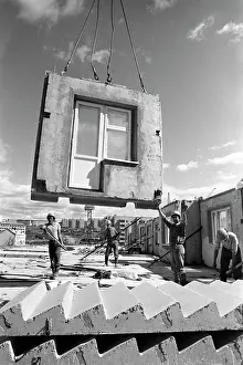 Leninist: House building in Magadan, 1988