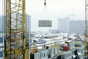 Microdistrict: House building in Moscow, 1981