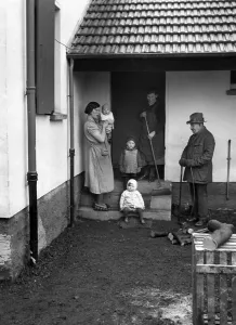 Slums: House building in Saarland, 1936
