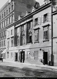 Brun: House at Laudongasse