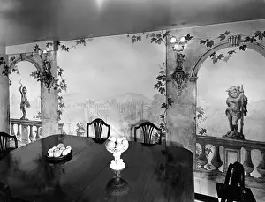 Trompe: The House of Molly Bishop - The Dining Room