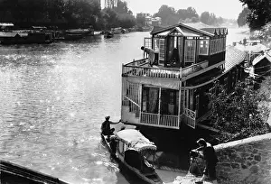 Kashmir: Houseboat on the river Jhelum, 1930