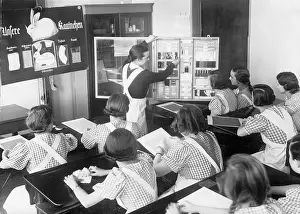 Fabrics: Housekeeping classes for young women, 1938