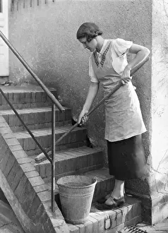 Scrubbing: Housewife, 1936