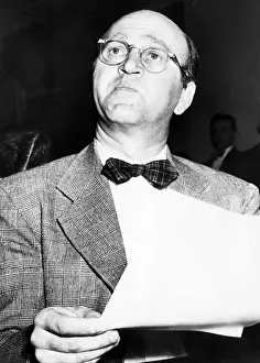 Huac: Howard Da Silva refuses to answer questions ?